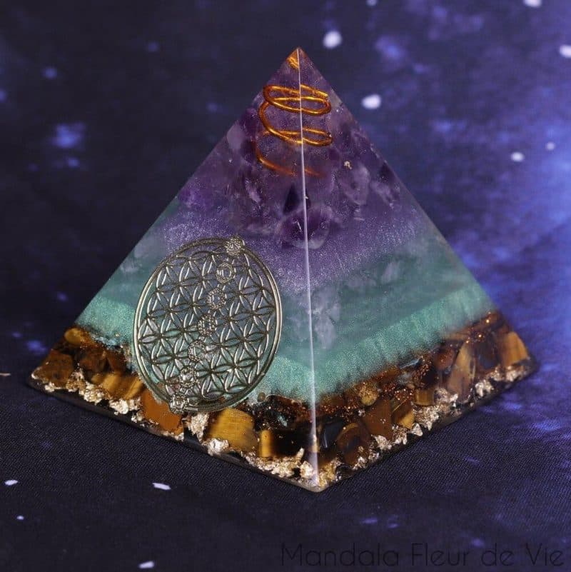 orgonite pyramide fleur de vie base 6cm mandala fleur de vie 3