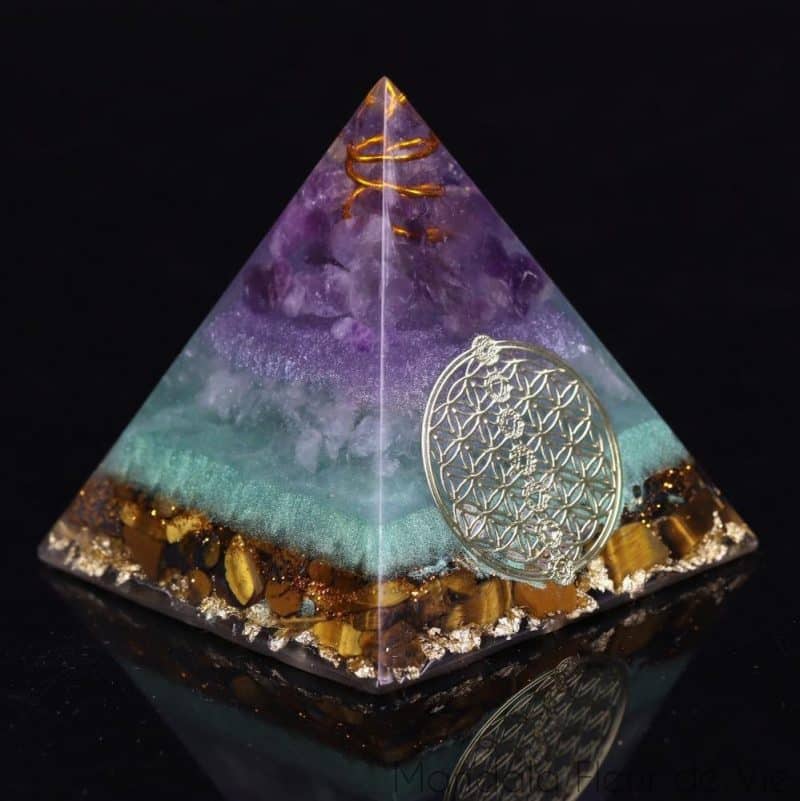 orgonite pyramide fleur de vie base 6cm mandala fleur de vie 5